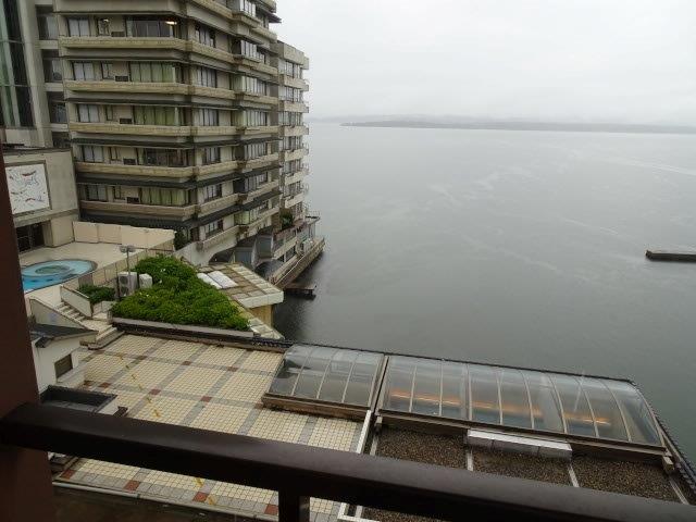 窓からの見事な風景?雨でさっぱりやん、七尾湾・白山!