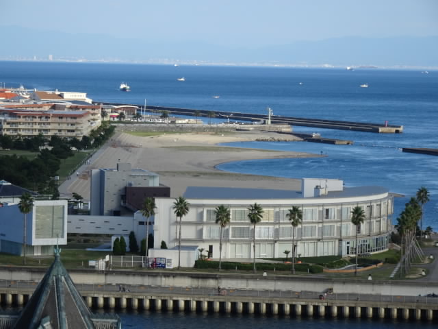きれいな白砂の浜やん!舞子浜、その向こうが五色浜でおますぅ!