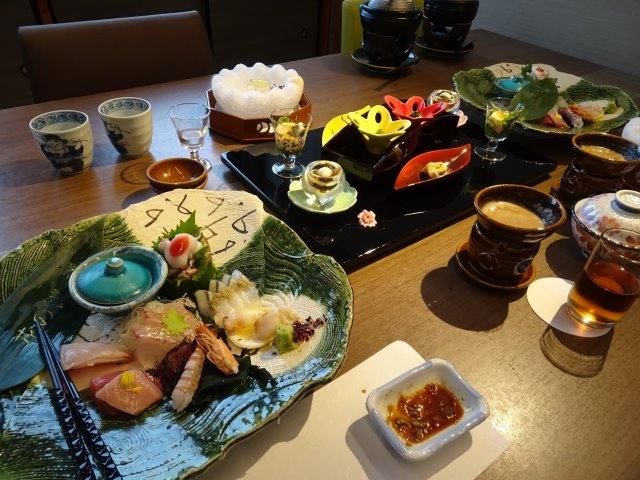 特別仕様になってるメニューやん。なるほどぎょうさんの量やぁ!