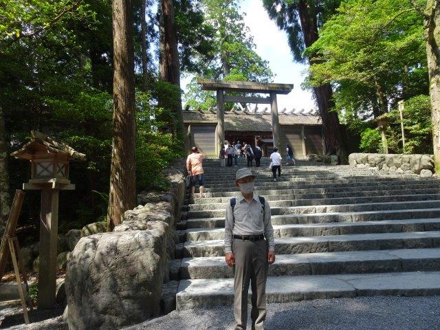 正真正銘の記念撮影でおます。神宮で写真撮影は、初めてやってん。記念やぁ!