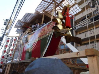 えらいちっつあい矛だっせ!どこに隠してあったんかいな?150年ぶり復活やて!